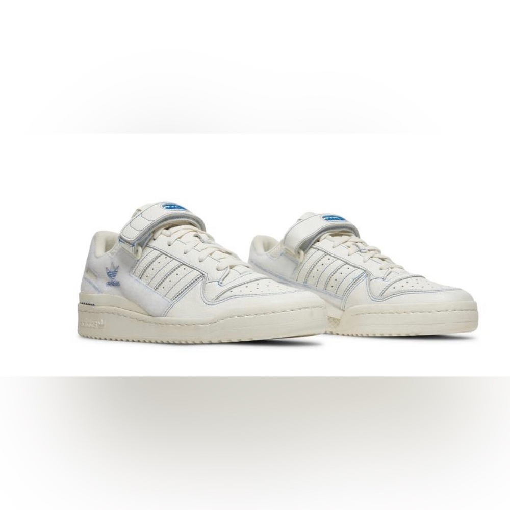 🆕 Adidas Forum Low Off White Blue Bird.